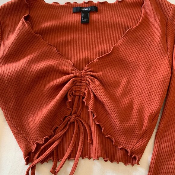 Forever 21 Ribbed Ruched Crop Top. Women Long Sleeves V-Neck Burnt Orange Size S - Picture 3 of 11
